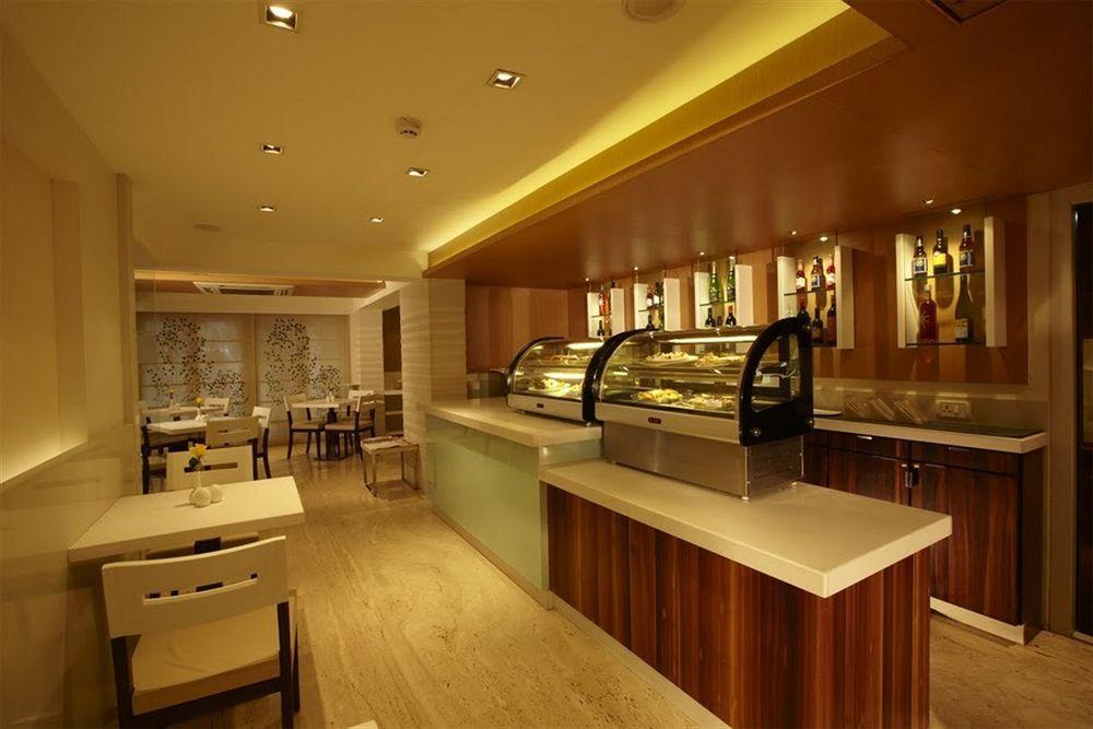 Hotel Bawa Continental Mumbai Luaran gambar