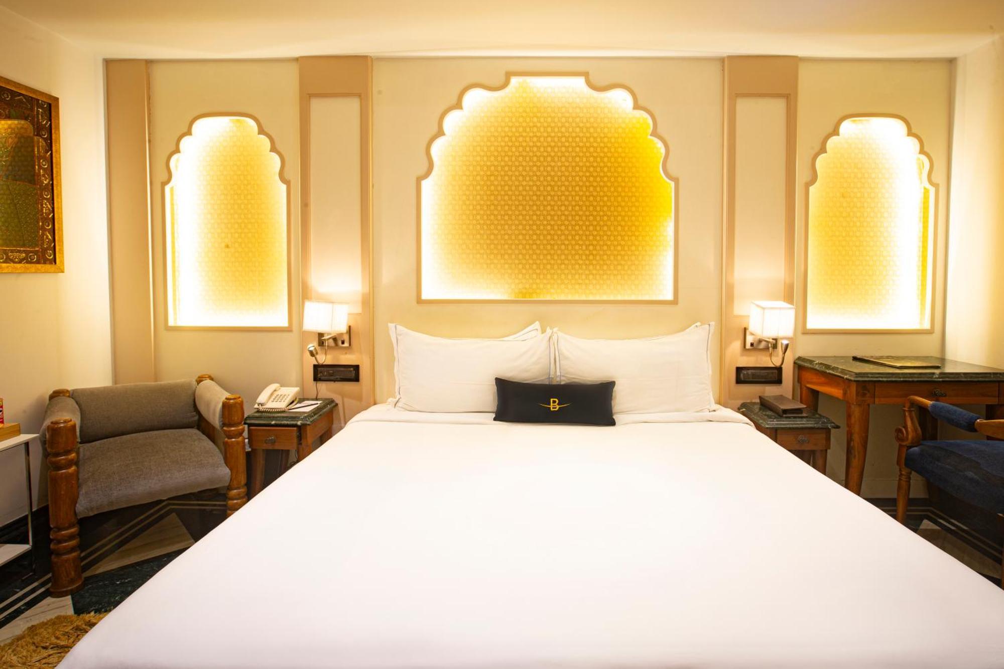 Hotel Bawa Continental Mumbai Luaran gambar
