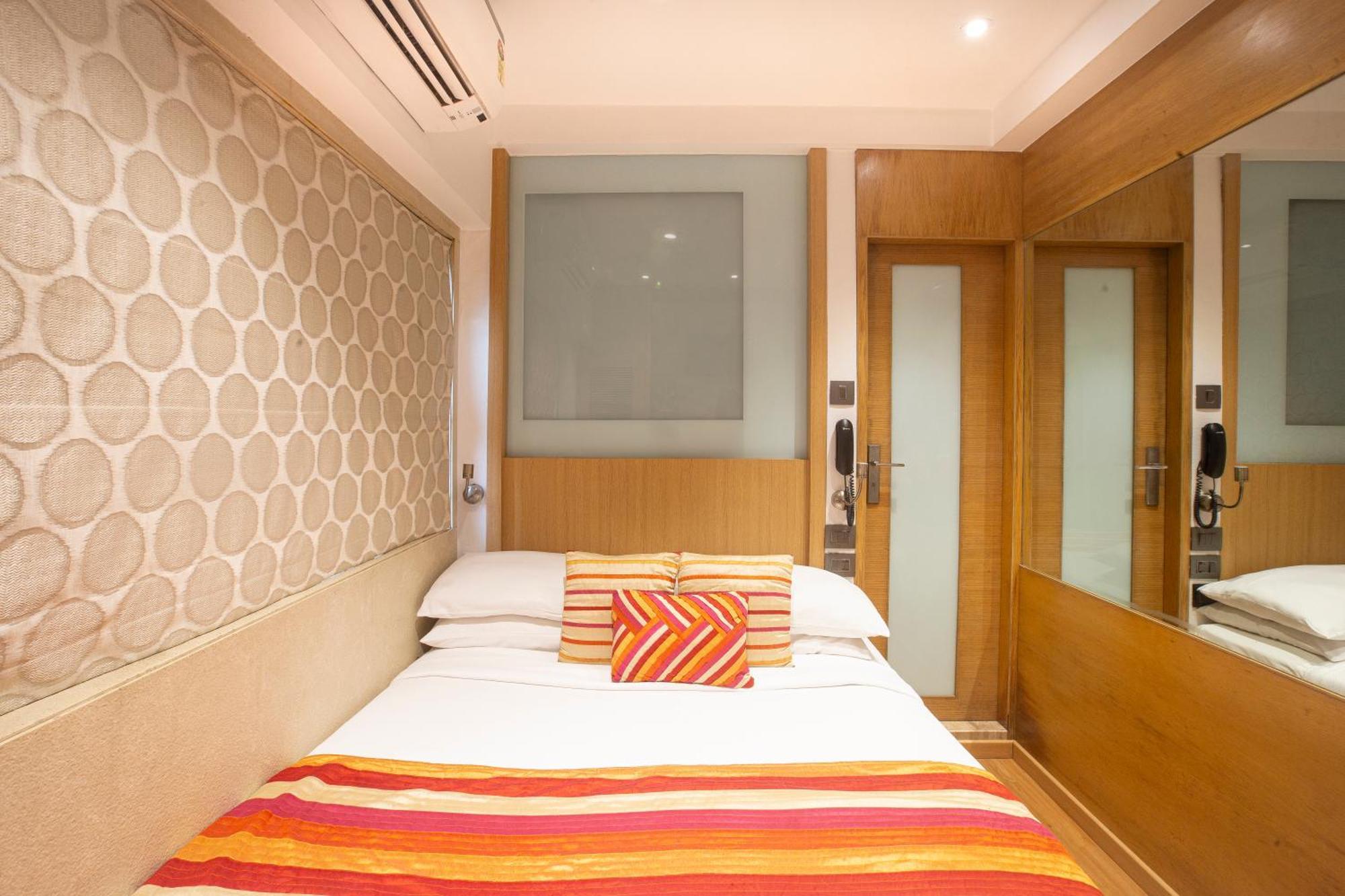 Hotel Bawa Continental Mumbai Luaran gambar