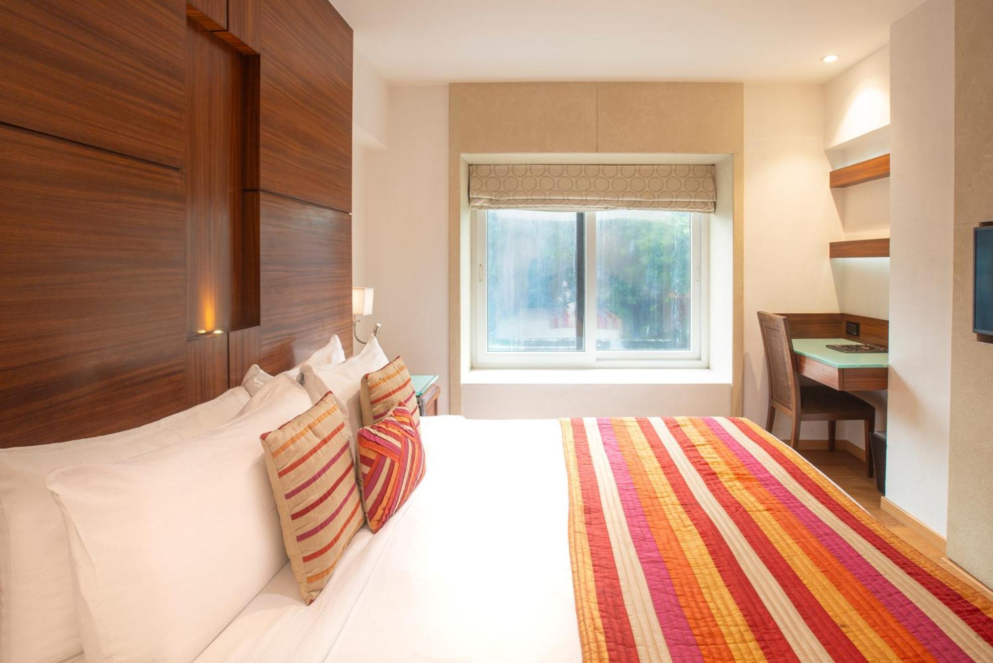 Hotel Bawa Continental Mumbai Luaran gambar