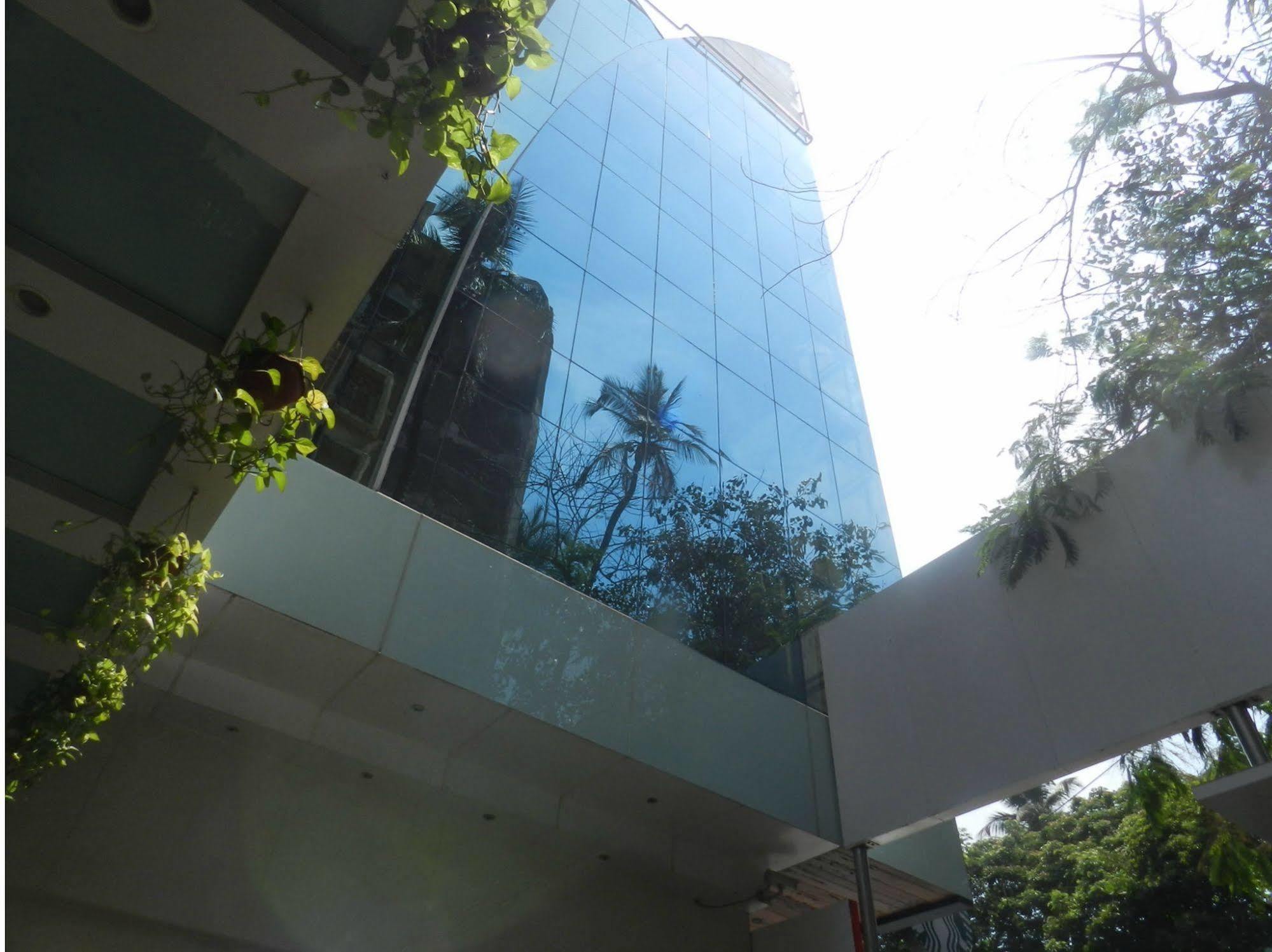 Hotel Bawa Continental Mumbai Luaran gambar