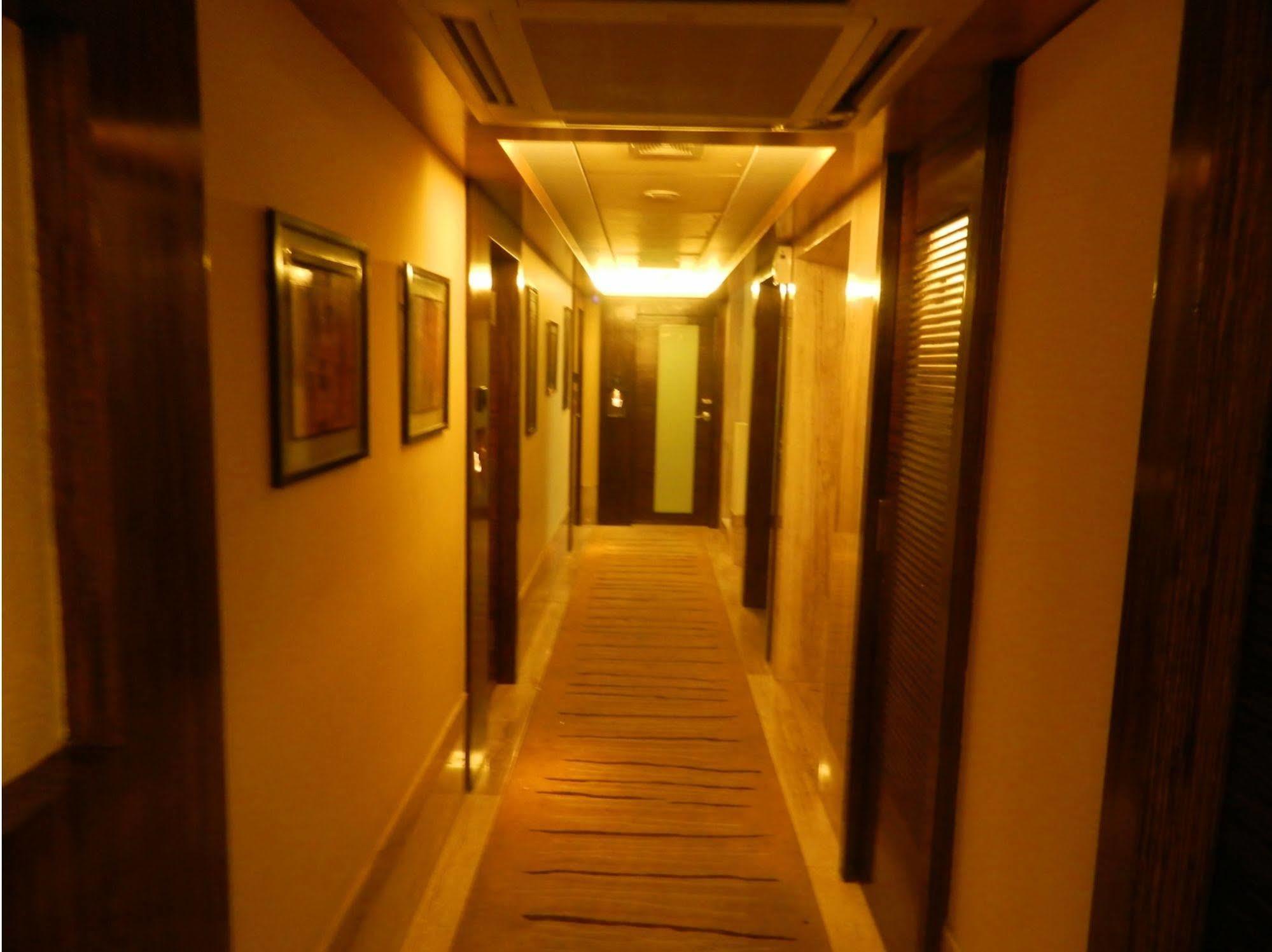 Hotel Bawa Continental Mumbai Luaran gambar