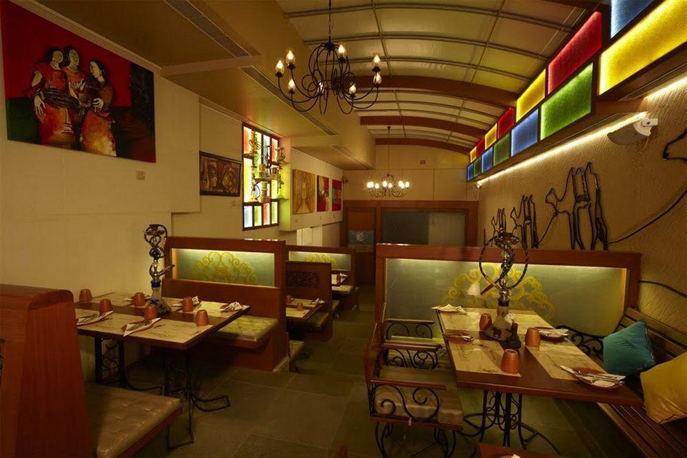 Hotel Bawa Continental Mumbai Luaran gambar